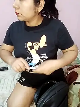 Snapshot of Alexxxia69 chatting on September 27, 12:15 am Alexxxia69 online show from September 27, 12:15 am