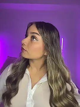 AnnyLopezzz  online show from October 6, 5:49 am