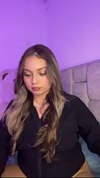 AnnyLopezzz  online show from January 19, 6:06 am