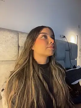 AnnyLopezzz  online show from March 26, 5:57 am