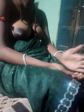 parmila203 online show from April 28, 5:18 pm