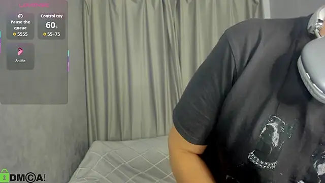 Snapshot of Lea_shadom chatting on September 11, 12:33 am Lea shadom online show from September 11, 12:33 am