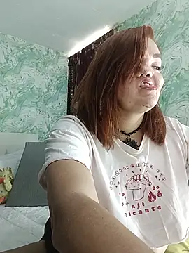 Snapshot of MayaLuna1 chatting on February 8, 7:39 pm MayaLuna1 online show from February 8, 7:39 pm