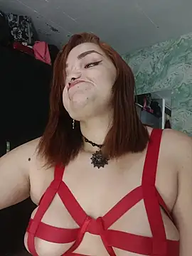 Snapshot of MayaLuna1 chatting on February 13, 10:28 pm MayaLuna1 online show from February 13, 10:28 pm