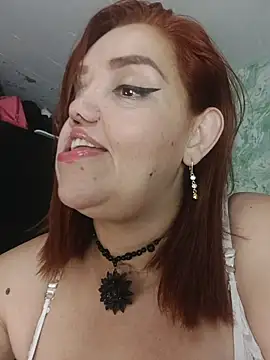 Snapshot of MayaLuna1 chatting on February 21, 12:22 am MayaLuna1 online show from February 21, 12:22 am