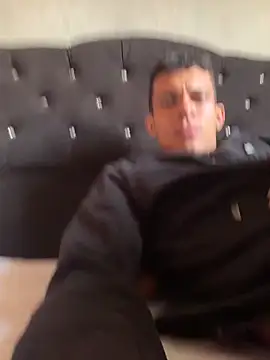 Snapshot of Mrjustin_sebas chatting on February 15, 7:21 pm Mrjustin sebas online show from February 15, 7:21 pm