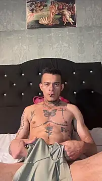 Snapshot of Mrjustin_sebas chatting on February 28, 12:11 am Mrjustin sebas online show from February 28, 12:11 am