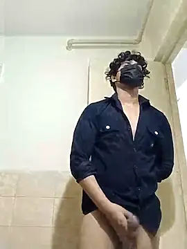 Snapshot of Goodmens5 chatting on September 8, 5:23 pm Goodmens5 online show from September 8, 5:23 pm