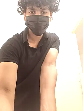 Snapshot of Goodmens5 chatting on October 9, 8:23 am Goodmens5 online show from October 9, 8:23 am