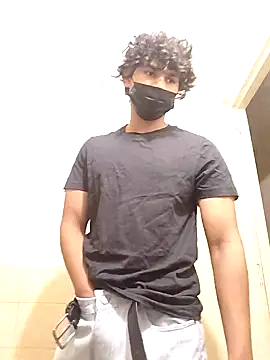 Snapshot of Goodmens5 chatting on October 11, 6:17 pm Goodmens5 online show from October 11, 6:17 pm