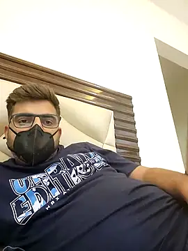 Snapshot of LoveGuruRA chatting on September 16, 11:55 am LoveGuruRA online show from September 16, 11:55 am