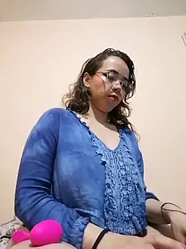 BarbaraLeython1 online show from November 18, 10:14 pm