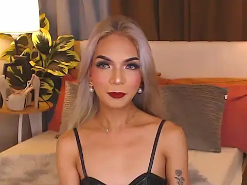 CelestinaMarquez0427 online show from October 4, 9:46 pm