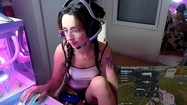 CornetDeGlace online show from April 13, 4:23 pm