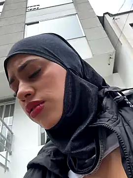 AlannaEvons online show from November 25, 4:07 pm