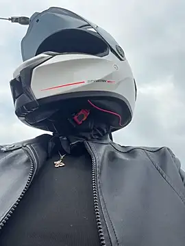 AlannaEvons online show from March 5, 8:38 pm