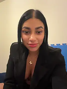 AlannaEvons online show from March 29, 4:23 am