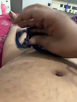 Siddharth25368 online show from November 6, 7:59 pm