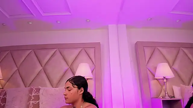 Snapshot of PauVega_ chatting on November 26, 1:34 pm PauVega online show from November 26, 1:34 pm