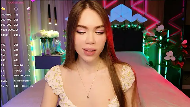 MimiFors online show from October 17, 1:46 pm