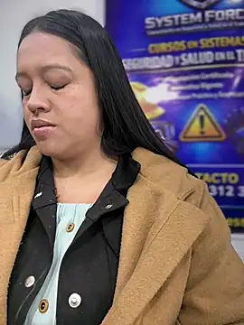 -Mia1 online show from April 17, 12:08 pm