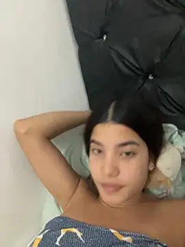 Snapshot of Nia08_ chatting on September 12, 3:06 am Nia08 online show from September 12, 3:06 am