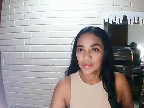 MiiaVelasquez online show from November 8, 5:29 am