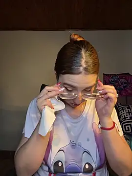 CoraVibes online show from December 15, 11:58 am