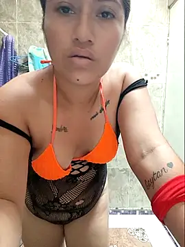 Snapshot of PChase5Bennt chatting on November 26, 3:24 pm PChase5Bennt online show from November 26, 3:24 pm