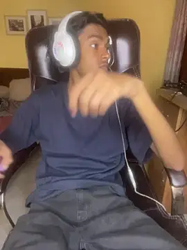 thecatfish online show from November 30, 7:34 am