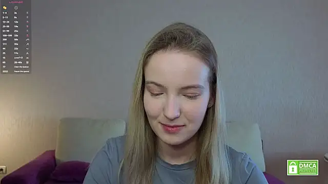 HongTomczak online show from May 20, 7:36 am