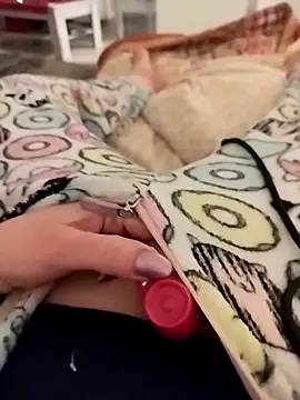 TaraWild online show from February 7, 12:36 am