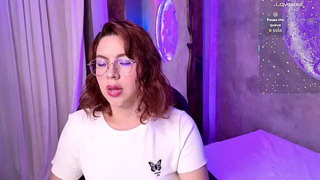 Snapshot of Celineblossom_ chatting on October 16, 4:41 pm Celineblossom online show from October 16, 4:41 pm
