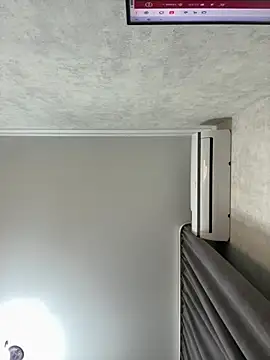 Snapshot of SugarDanger chatting on January 17, 5:12 am SugarDanger online show from January 17, 5:12 am