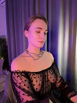 Snapshot of SugarDanger chatting on February 3, 6:40 am SugarDanger online show from February 3, 6:40 am