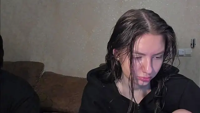 muuur fam online show from December 22, 3:25 am