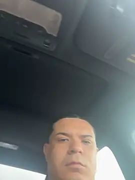 Snapshot of YadielPublic chatting on October 17, 8:00 pm YadielPublic online show from October 17, 8:00 pm