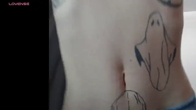 shadowraze228 online show from March 25, 9:43 pm