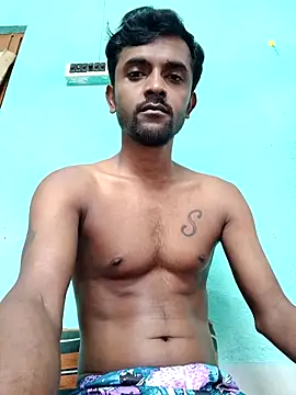 Snapshot of ShinuRoy chatting on September 26, 12:36 am ShinuRoy online show from September 26, 12:36 am