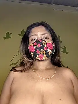 Snapshot of Love143A chatting on February 12, 4:29 am Love143A online show from February 12, 4:29 am