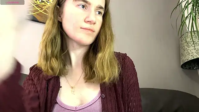 Snapshot of velina__ chatting on October 5, 8:29 pm velina online show from October 5, 8:29 pm