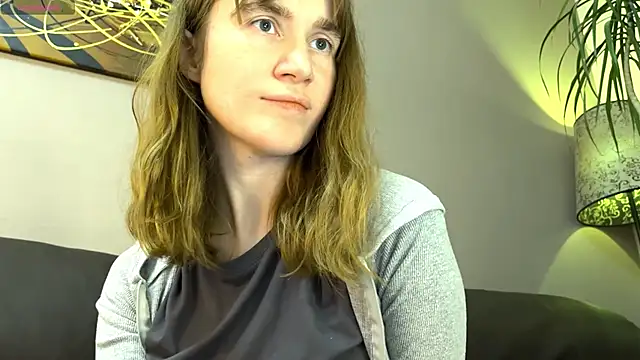 Snapshot of velina__ chatting on October 19, 8:31 pm velina online show from October 19, 8:31 pm