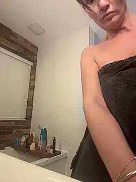 69sexylife online show from November 24, 9:03 pm