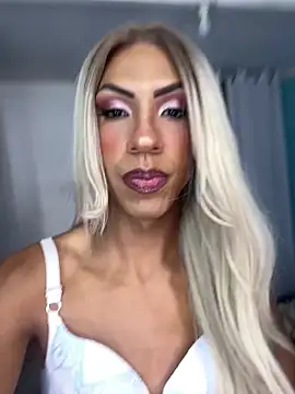 gataloiraa online show from April 9, 6:19 am