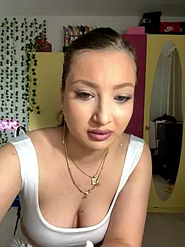 RebekaRose online show from January 18, 5:22 am