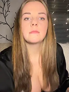 Snapshot of ItsLxsa chatting on September 30, 10:26 pm ItsLxsa online show from September 30, 10:26 pm