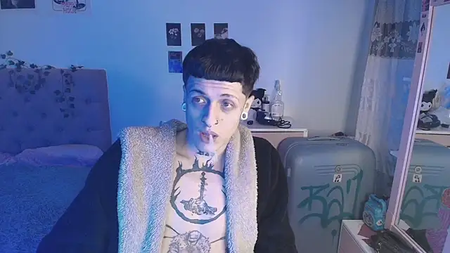 Snapshot of 2cyboy_ chatting on September 13, 7:46 pm 2cyboy online show from September 13, 7:46 pm