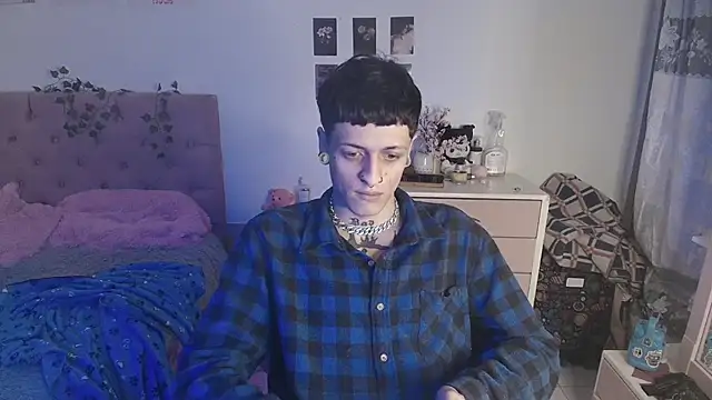 Snapshot of 2cyboy_ chatting on September 19, 8:53 pm 2cyboy online show from September 19, 8:53 pm