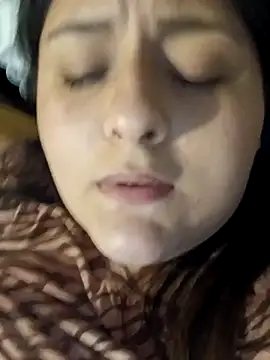 Snapshot of tudiablitalitabellaaa chatting on November 19, 5:18 am tudiablitalitabellaaa online show from November 19, 5:18 am