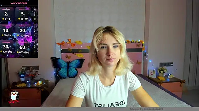 Snapshot of MeryMidnight chatting on October 7, 5:48 am MeryMidnight online show from October 7, 5:48 am